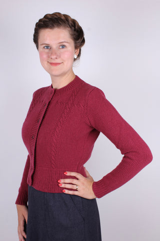 Strickjacke im Vintage-Stil der 1940er Jahre - Himbeere - Vera