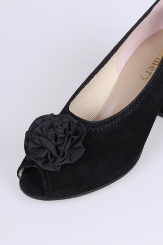 40er Wildlederpumps mit Rosette und Peeptoe - Schwarz - Jean