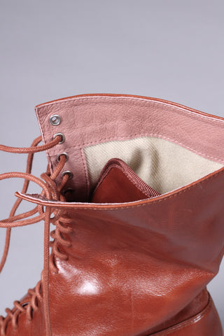 Femininer weicher Stiefel im Edwardianischen Stil mit Pompadour-Absatz, 1900-1915 - Cognacbraun - Rose