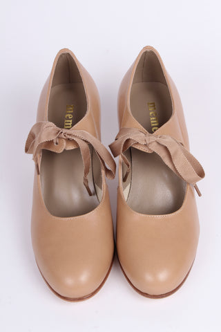 Classic, everyday late 1920's pumps - Cream - Charlotte