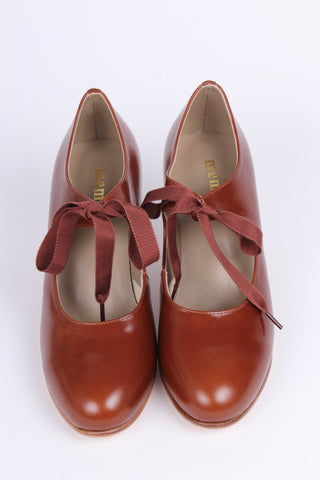 Classic, everyday late 1920's pumps - Cognac brown- Charlotte
