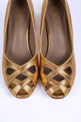 Pumps aus den 1950er Jahren mit offener Spitze – Gold – Audrey