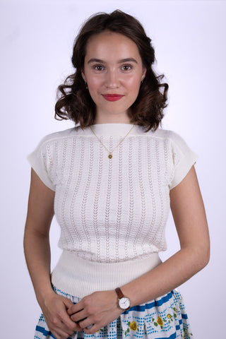 Pullover im 1950er-Stil mit Kappärmeln aus feinem Lochstrick - Off-White - Iris