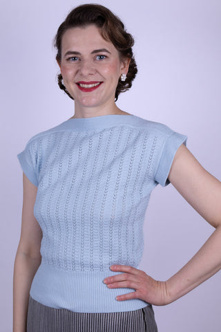 Pullover im 1950er-Stil mit Kappärmeln aus feinem Lochstrick - Pastellhellblau - Iris