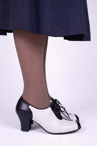 1940s Spectator Oxford pumps - Black / Off-White - Lucy