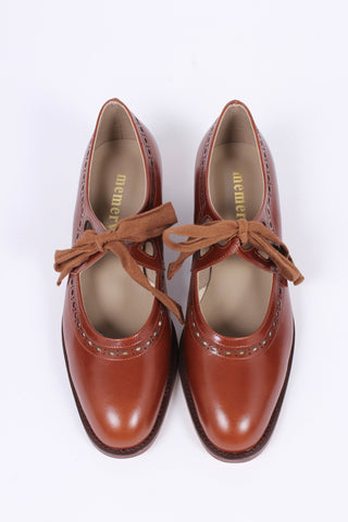 Early 1930s flats with cutouts - Cognac Brown - Anna - memery